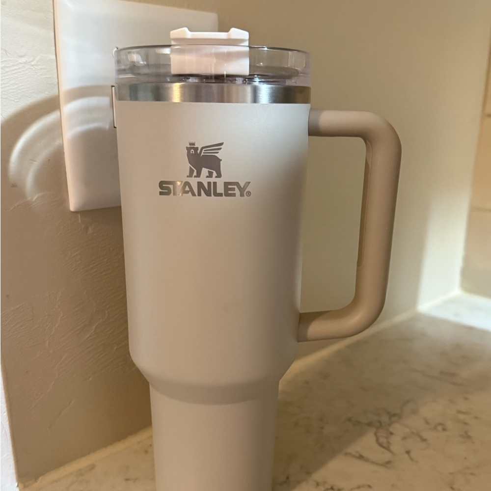 Stanley tumbler Tan